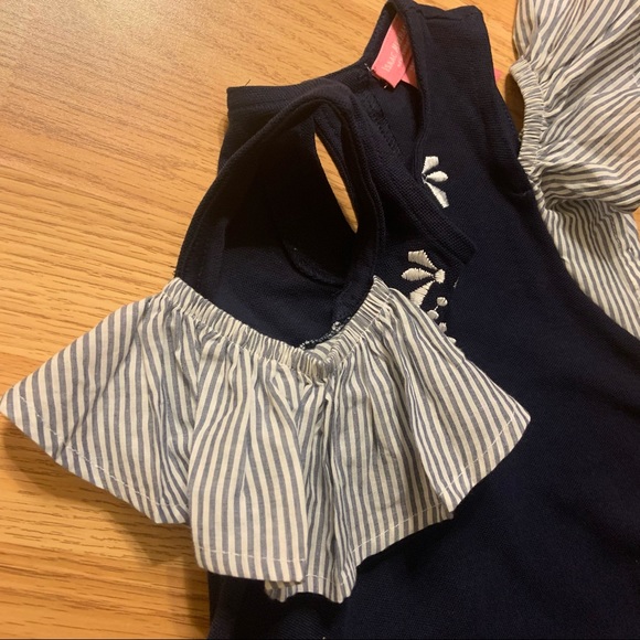 Peek-A-Boo Flare Sleeve Dress - Picture 4 of 7